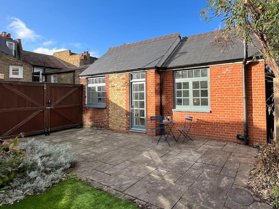 Forge Cottage - Pretty 1 Bedroom Cottage With Free Off Street Parking London Exterior photo